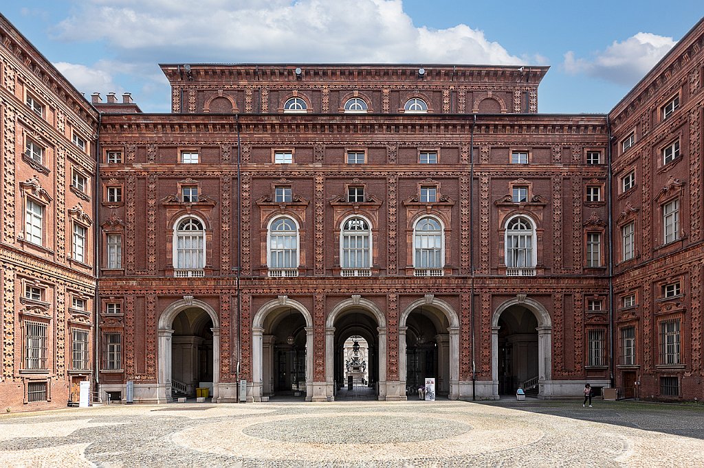 6 - INGRESSO GIARDINI PALAZZO REALE.jpg